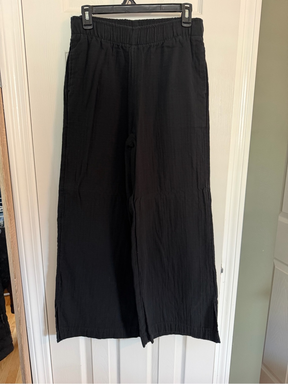 Old Navy Black Elastic-Waist Wide-Leg Gauze Pants